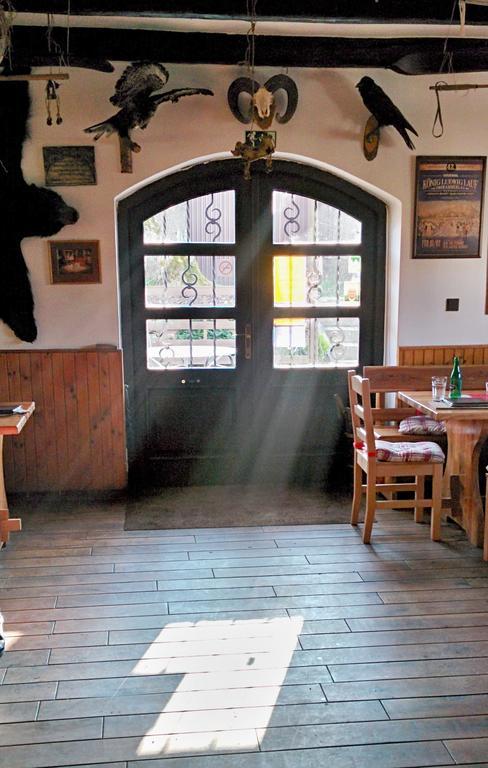 Hostinec U Pejska A Kocicky Mariánské Lázně Dış mekan fotoğraf
